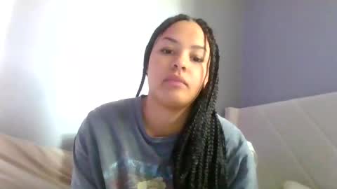 t_princess_t online show from November 11, 2025, 5:24 pm