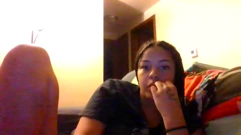 t_princess_t online show from November 13, 2025, 4:11 am