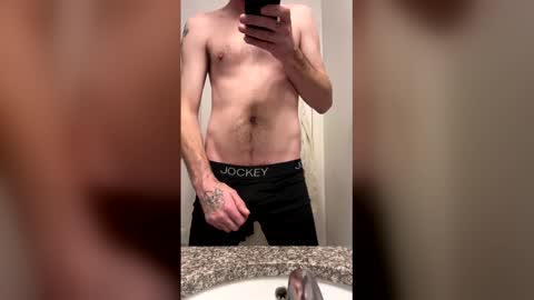 t_whatuwant online show from December 16, 2025, 8:03 pm