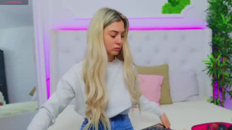 Arianna online show from December 30, 2024, 1:36 pm