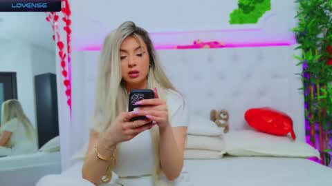 Arianna online show from February 24, 2025, 1:10 pm