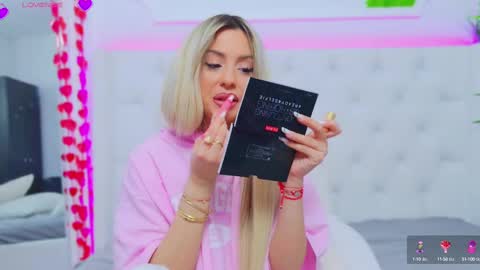 Arianna online show from March 11, 2025, 4:29 pm