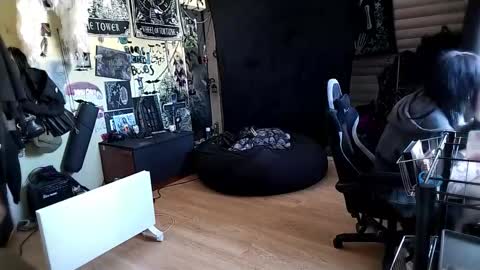 Lina online show from February 23, 2026, 11:07 am