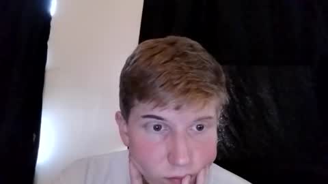 collegetwinkboi online show from December 20, 2025, 6:04 pm