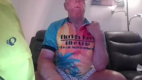tacrunner66_ online show from May 26, 2026, 1:51 pm