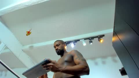 Snapshot of tafari_1 chatting on April 3, 2026, 10:57 am Tafari Zulu online show from April 3, 2026, 10:57 am