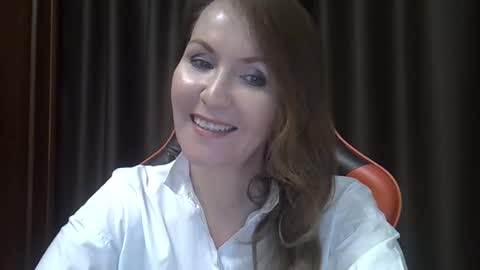 taisialucky77 online show from October 31, 2025, 5:25 pm