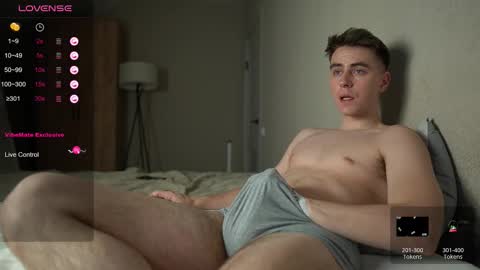 Snapshot of taisonbrownx chatting on November 15, 2025, 8:05 pm Taison online show from November 15, 2025, 8:05 pm