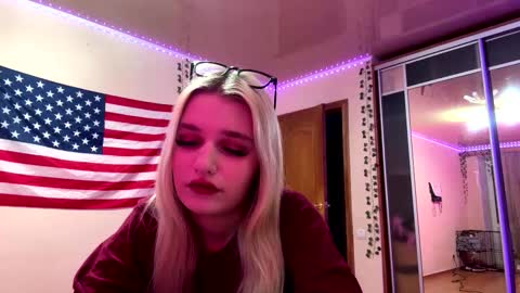 Snapshot of taitebinner chatting on March 2, 2026, 5:20 pm Mia online show from March 2, 2026, 5:20 pm