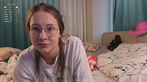 Molly online show from October 24, 2025, 1:24 am