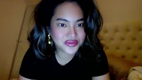 Snapshot of takemeinheaven1 chatting on February 4, 2025, 12:11 pm Lena online show from February 4, 2025, 12:11 pm