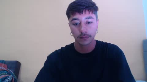 talhi_ online show from October 22, 2025, 5:19 am