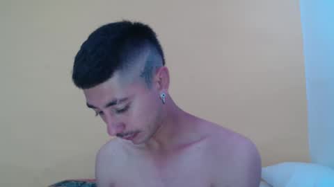 talhi_ online show from November 19, 2025, 7:19 am