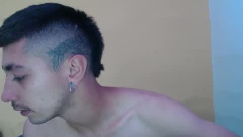 talhi_ online show from November 22, 2025, 2:32 am