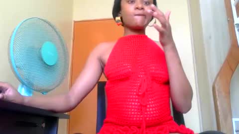 Snapshot of talia2547 chatting on March 4, 2025, 9:40 am heyim talia online show from March 4, 2025, 9:40 am