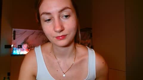  Kira  online show from January 5, 2026, 5:27 pm