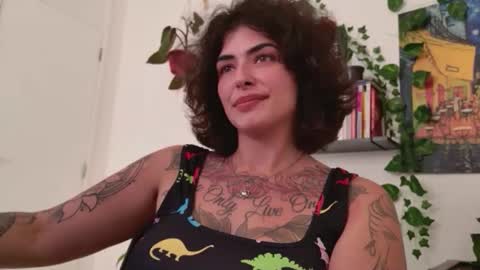 Snapshot of talimajid chatting on December 18, 2025, 12:38 am Tali Majid online show from December 18, 2025, 12:38 am