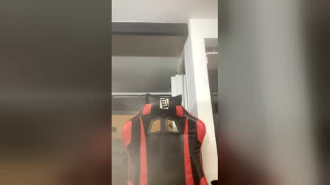 Snapshot of talktome4 chatting on February 8, 2026, 7:06 pm talktome4 online show from February 8, 2026, 7:06 pm