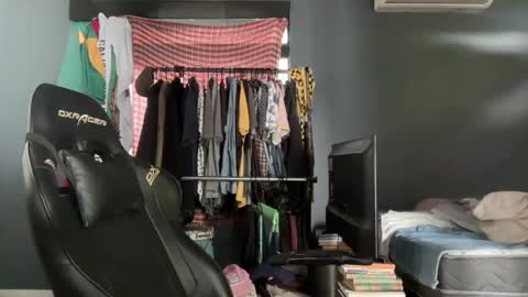 mrT online show from April 7, 2026, 11:43 am