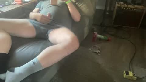 tall_dad_bod online show from November 1, 2025, 8:55 pm