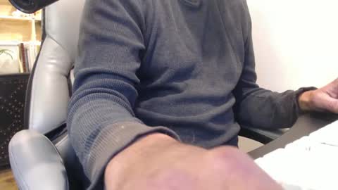 Snapshot of tallguysfbay chatting on January 9, 2025, 11:45 pm tallguysfbay online show from January 9, 2025, 11:45 pm