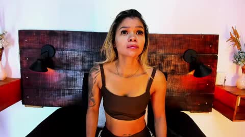 Snapshot of tamara_sanz1 chatting on May 28, 2026, 10:45 am online show from May 28, 2026, 10:45 am