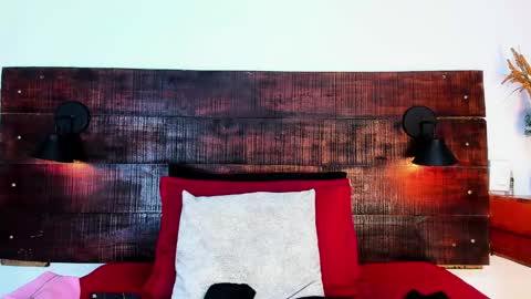 Snapshot of tamara_sanz1 chatting on June 2, 2026, 10:50 am online show from June 2, 2026, 10:50 am
