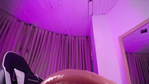 tamararosses online show from July 17, 2026, 2:02 pm