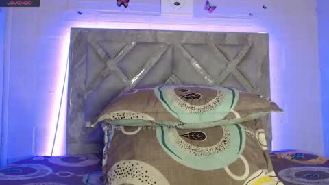 Snapshot of tami_vega chatting on May 9, 2026, 12:32 pm Tamy Vega online show from May 9, 2026, 12:32 pm