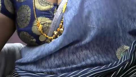 tamil_rathi online show from November 27, 2025, 1:57 pm