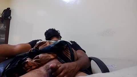 tamilan_da75 online show from February 17, 2025, 10:18 am