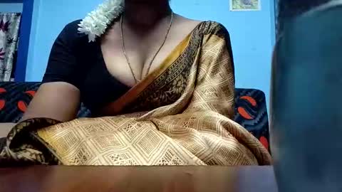 Snapshot of tamilmadhi520 chatting on April 18, 2026, 7:07 pm tamilmadhi520 online show from April 18, 2026, 7:07 pm