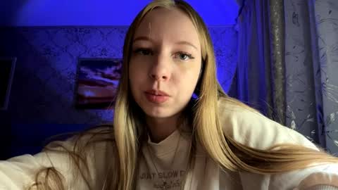 Snapshot of tammiglembocki chatting on April 15, 2026, 3:41 pm Jenny online show from April 15, 2026, 3:41 pm