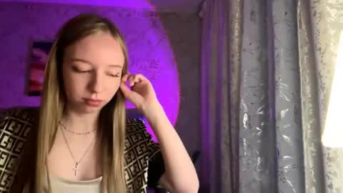 Snapshot of tammiglembocki chatting on April 16, 2026, 4:30 pm Jenny online show from April 16, 2026, 4:30 pm