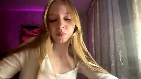 Snapshot of tammiglembocki chatting on May 21, 2026, 4:25 pm Jenny online show from May 21, 2026, 4:25 pm
