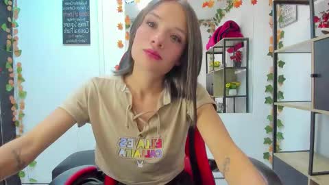 tammy_thompson_ online show from January 14, 2026, 1:17 pm