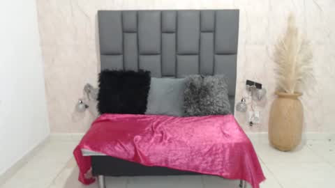 tammycooperr online show from January 9, 2025, 10:41 am