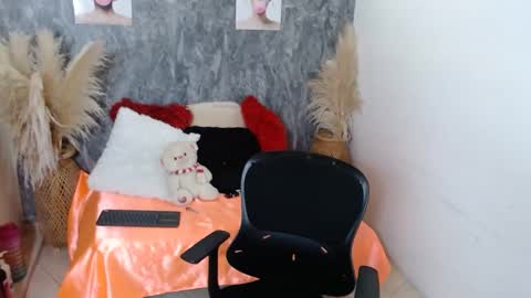 tammycooperr online show from February 1, 2025, 3:08 am