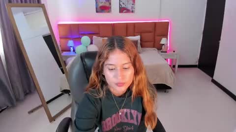 Snapshot of tamy_edwards chatting on April 24, 2026, 8:11 pm Tamy online show from April 24, 2026, 8:11 pm