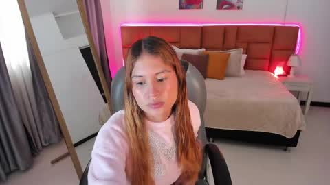 Snapshot of tamy_edwards chatting on May 7, 2026, 8:03 pm Tamy online show from May 7, 2026, 8:03 pm