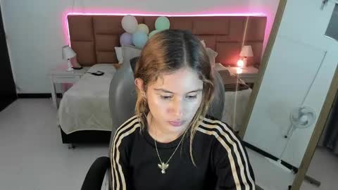 Snapshot of tamy_edwards chatting on May 12, 2026, 7:55 pm Tamy online show from May 12, 2026, 7:55 pm