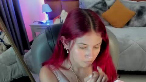 Snapshot of tamy_edwards chatting on June 26, 2026, 8:02 pm Tamy online show from June 26, 2026, 8:02 pm
