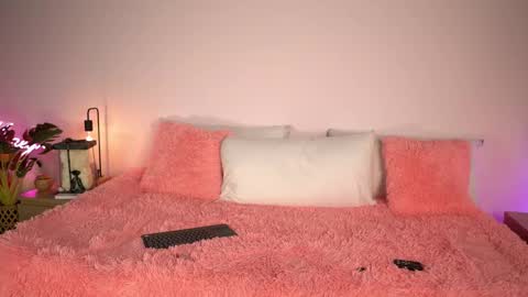 Tamy online show from November 28, 2025, 12:13 am