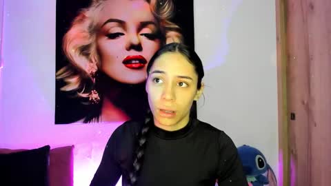 tania06 online show from November 17, 2025, 1:17 pm