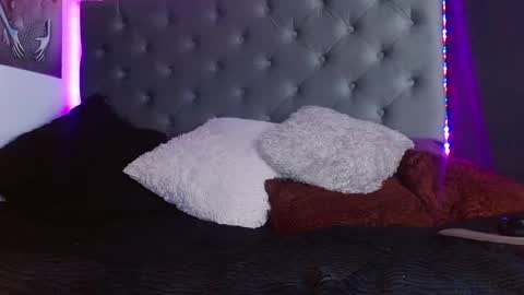 Tani Queen online show from February 2, 2025, 3:10 am