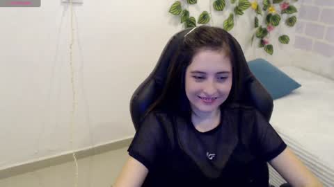 Tania  online show from January 23, 2025, 3:01 pm