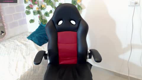 Tania  online show from March 10, 2025, 7:07 pm