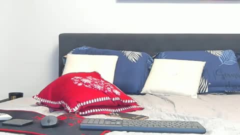 Snapshot of taniaforbs chatting on December 3, 2024, 8:06 pm taniaforbs online show from December 3, 2024, 8:06 pm