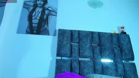 Snapshot of taniamilan chatting on May 4, 2026, 9:05 am Tania online show from May 4, 2026, 9:05 am