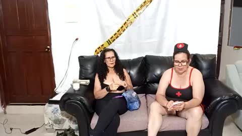 taniamilf69 online show from November 11, 2025, 8:31 pm